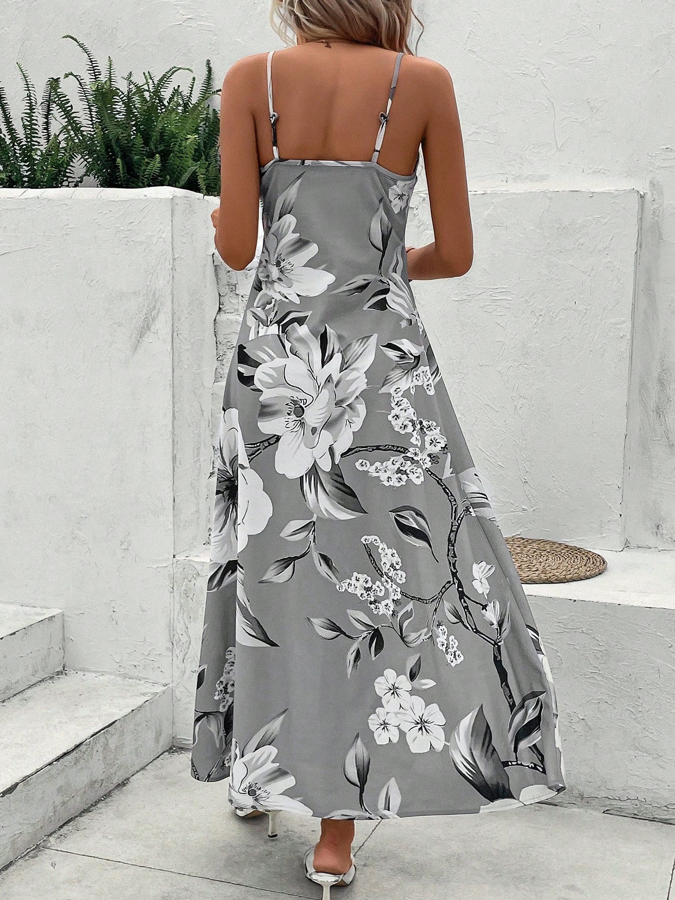 EMERY ROSE Floral Print Cami Dress