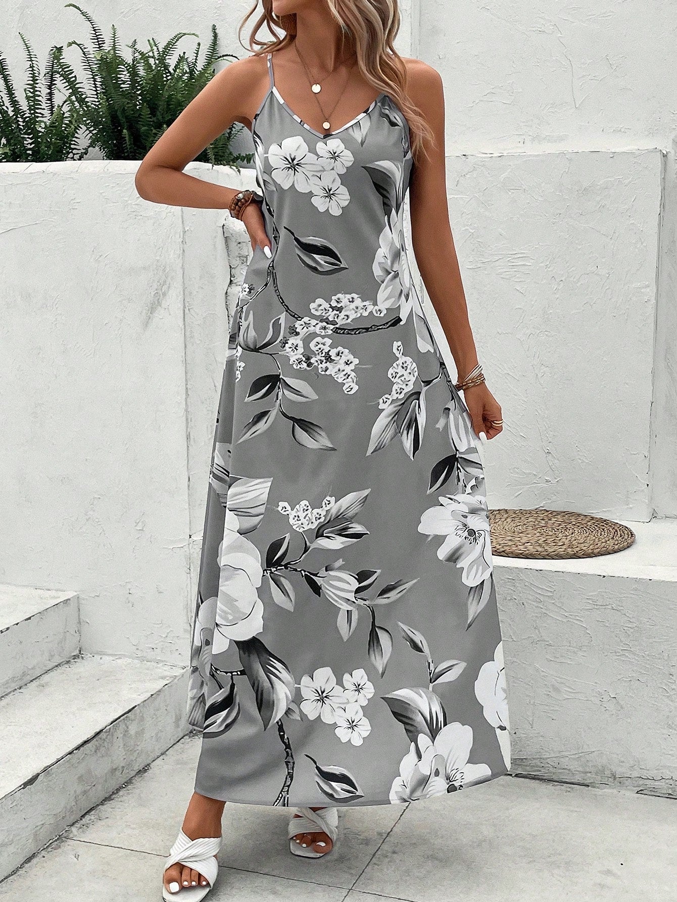 EMERY ROSE Floral Print Cami Dress