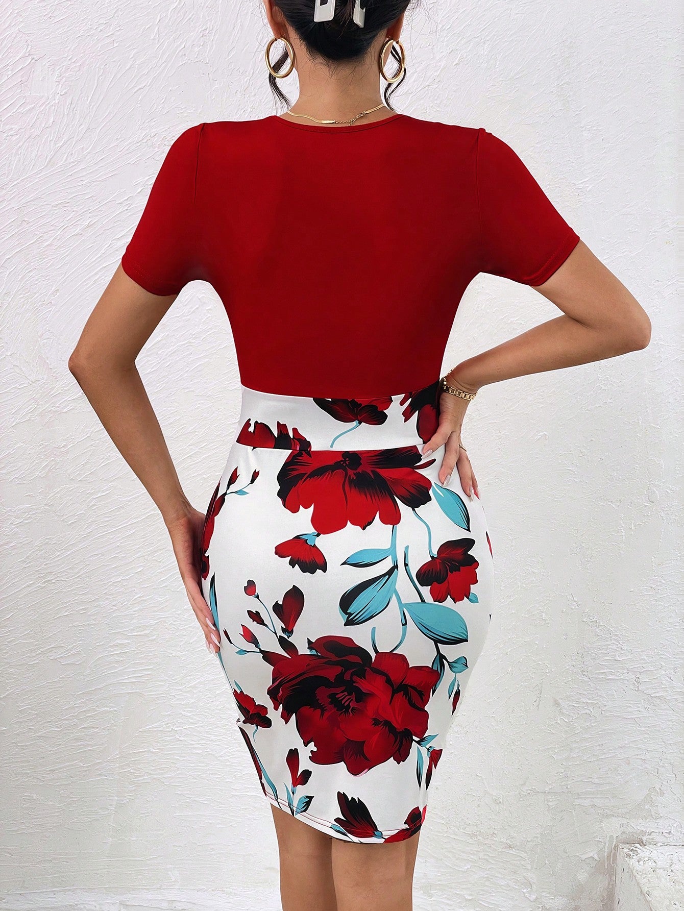 Priv Floral Print Bodycon Dress