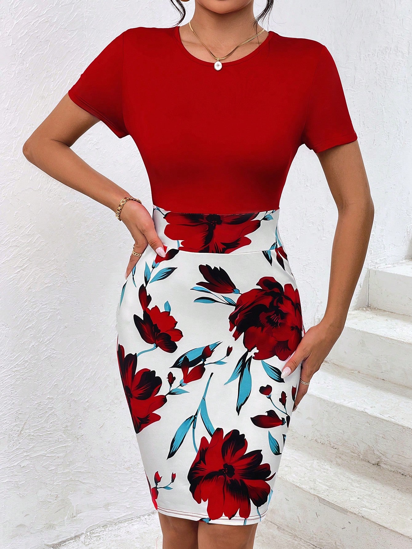 Priv Floral Print Bodycon Dress