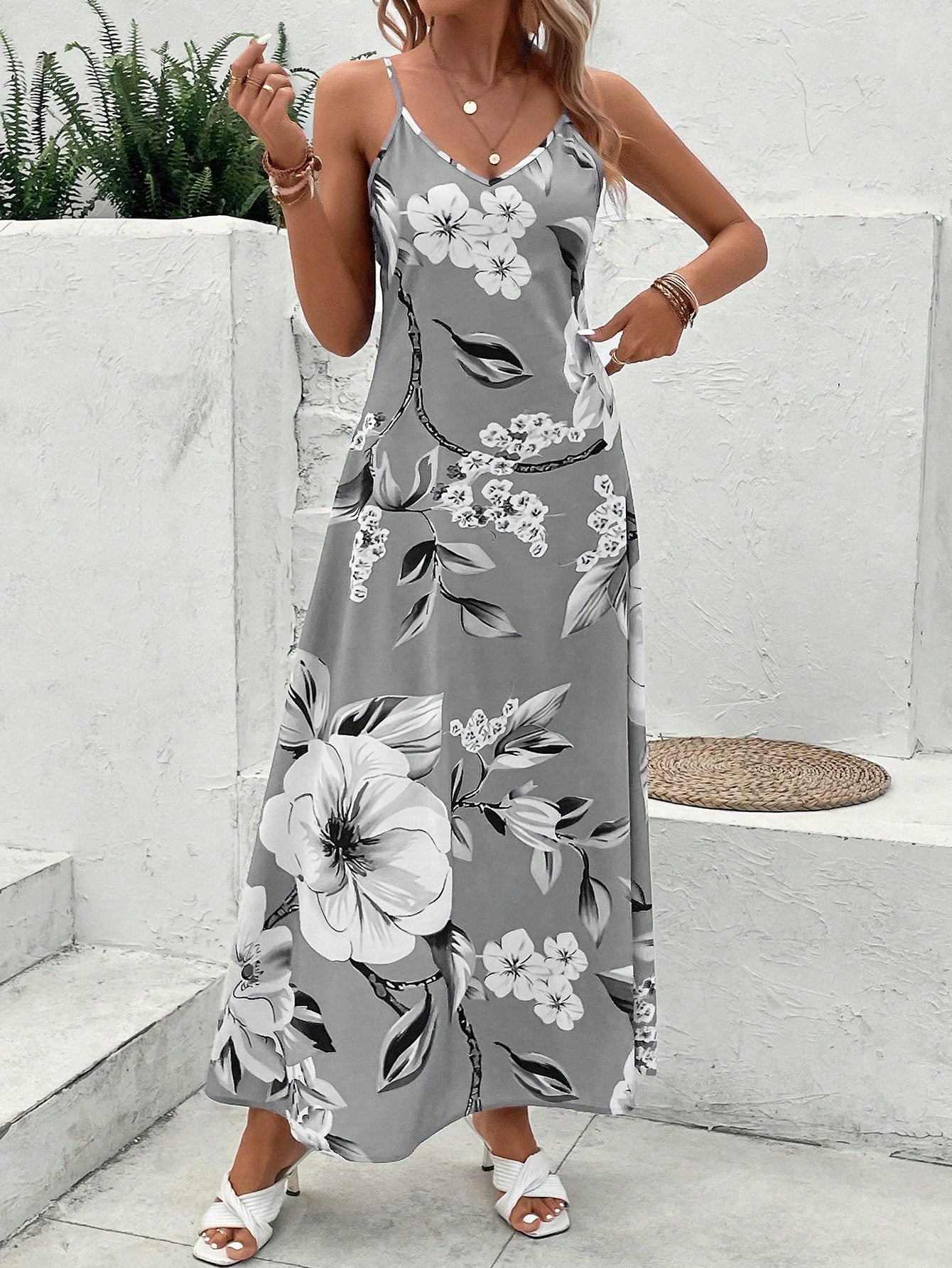 EMERY ROSE Floral Print Cami Dress
