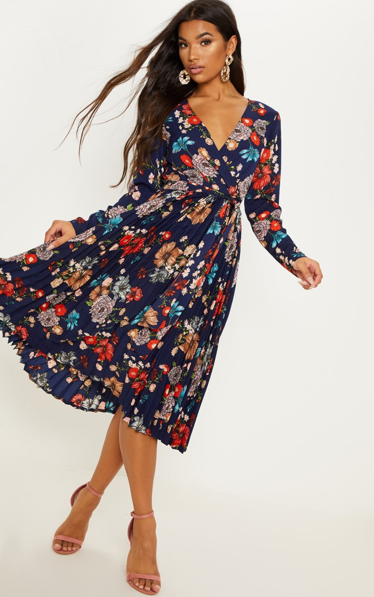 Emerald Green Long Sleeve Pleated Midi Dress